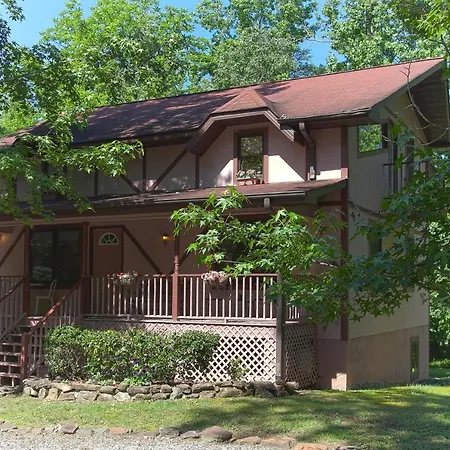 Rosewood Chalet Secluded And Pet Friendly